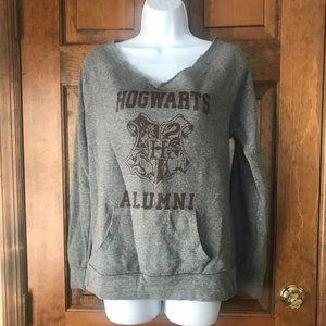 Alternative Earth Hogwarts Alumni w/School Crest Gray V-Neck Sweatshirt Large